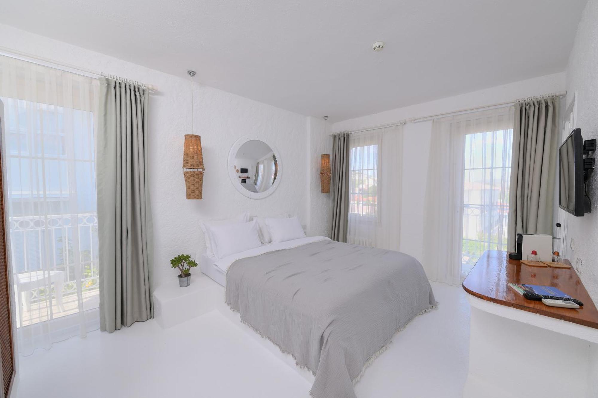 Peremere Alacati Otel Экстерьер фото