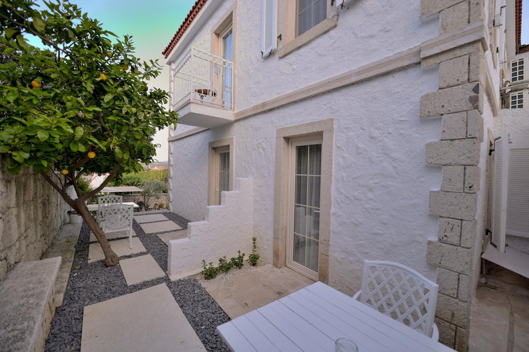 Peremere Alacati Otel Экстерьер фото