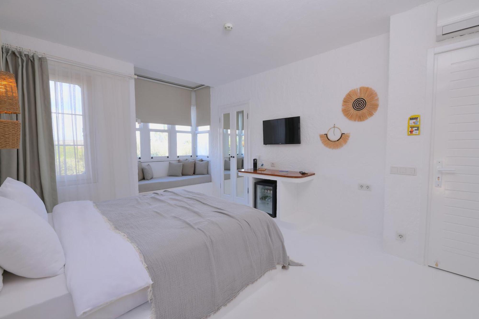 Peremere Alacati Otel Экстерьер фото