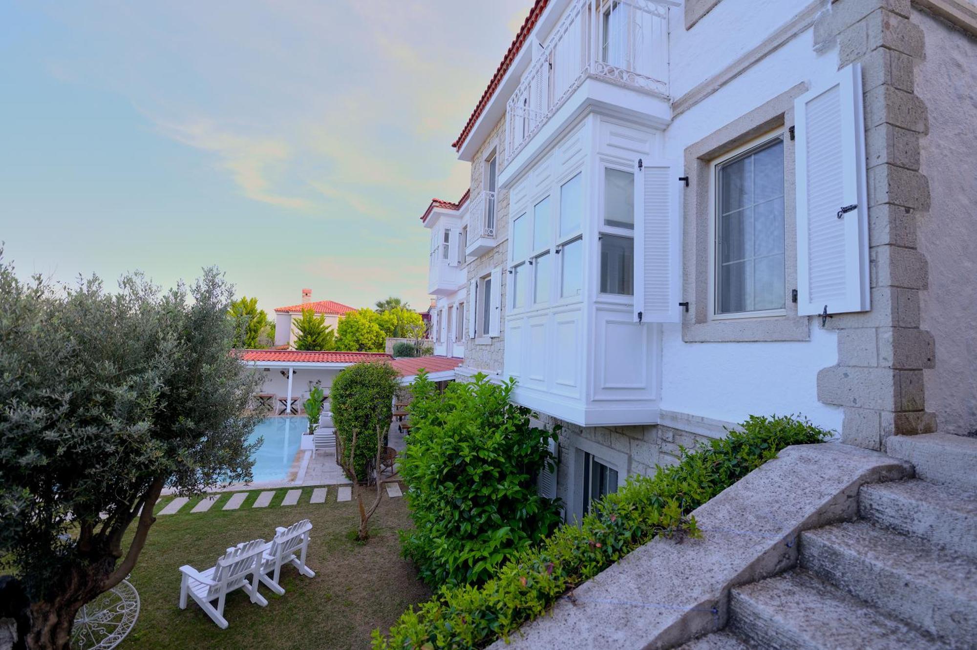 Peremere Alacati Otel Экстерьер фото
